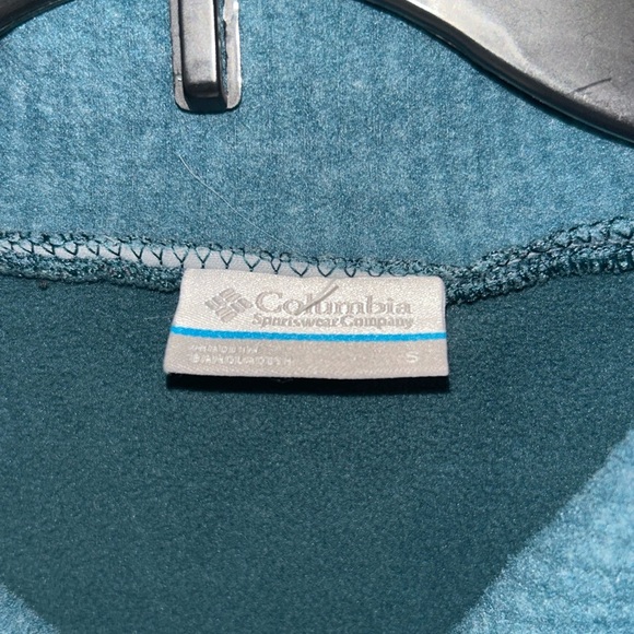 Columbia Blue and Black Teddy Jacket with Textured Fleece - Picture 3 of 4